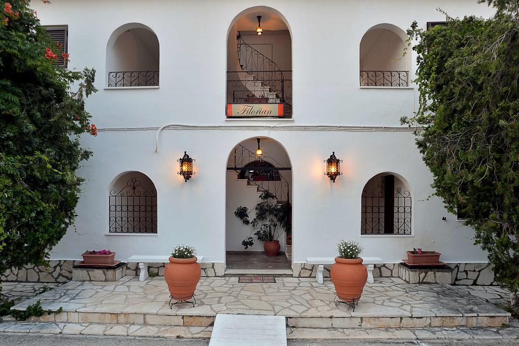 Filorian Hotel Apartments Acharavi  Ngoại thất bức ảnh